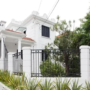 We Design Albergue
